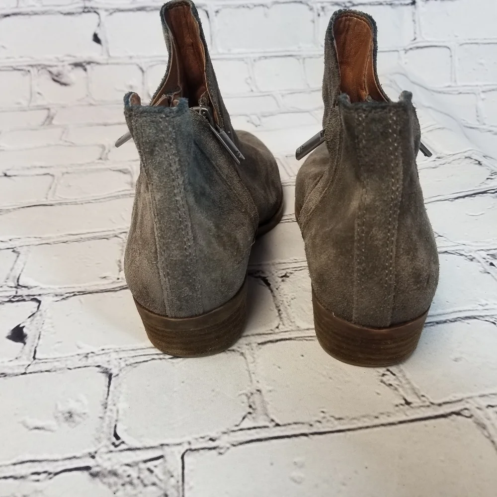 Lucky Brand Brenon gray suede booties